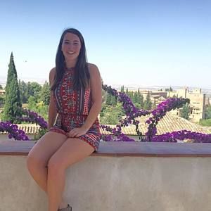 Meet your Posher, Julia